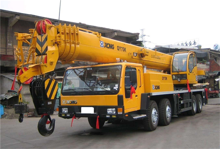 汨罗市吊车出租选择重点