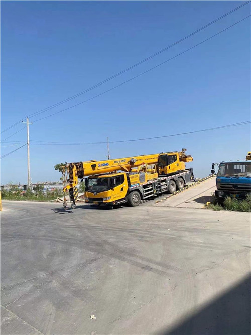 汨罗市吊车作业时，可能会产生哪些额外收费项目？